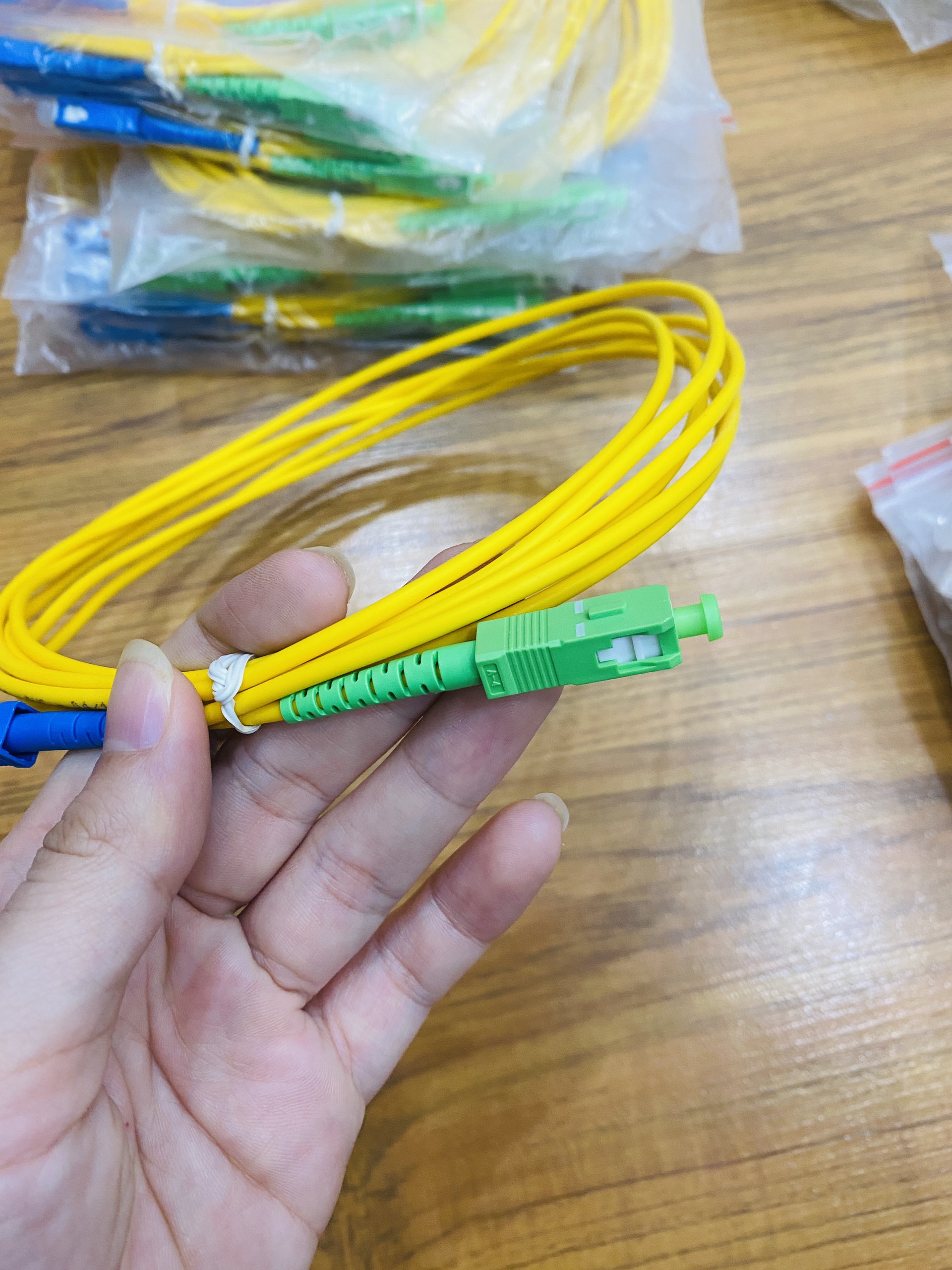 Dây nhảy quang Singlemode SC/APC - SC/UPC 3m sợi đơn Simplex