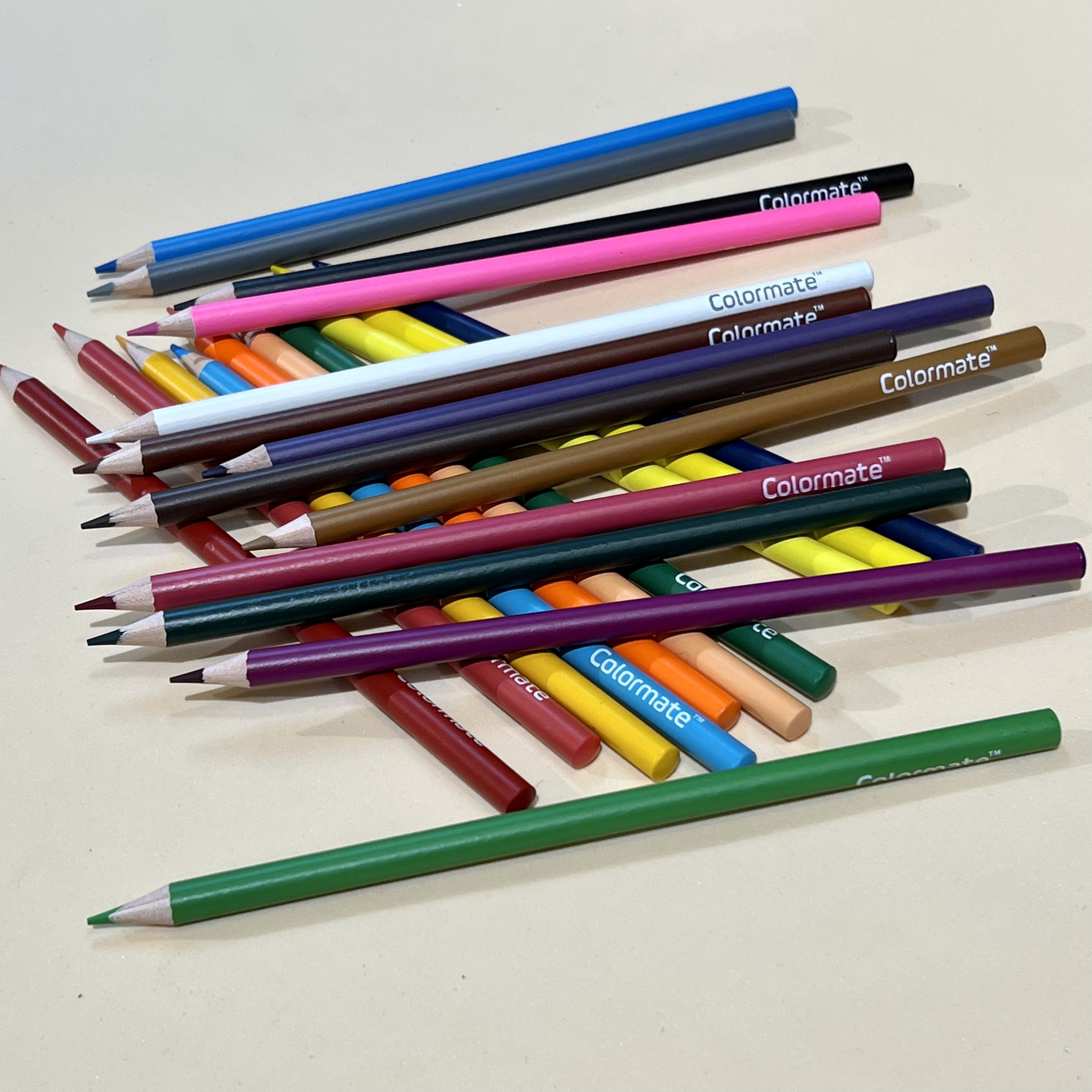 BÚT CHÌ MÀU NHIỀU MÀU THÂN GỖ CAO CẤP COLORMATE