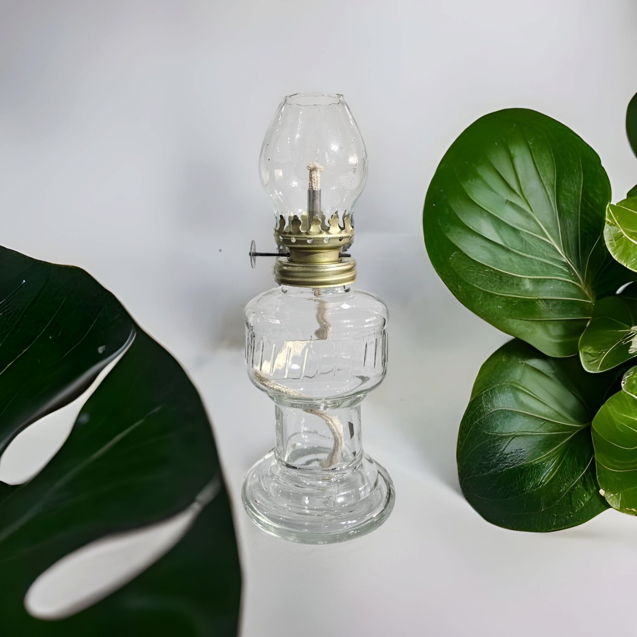 Đèn Dầu Thủy Tinh - Đèn Hột Vịt - Đèn Có Chân