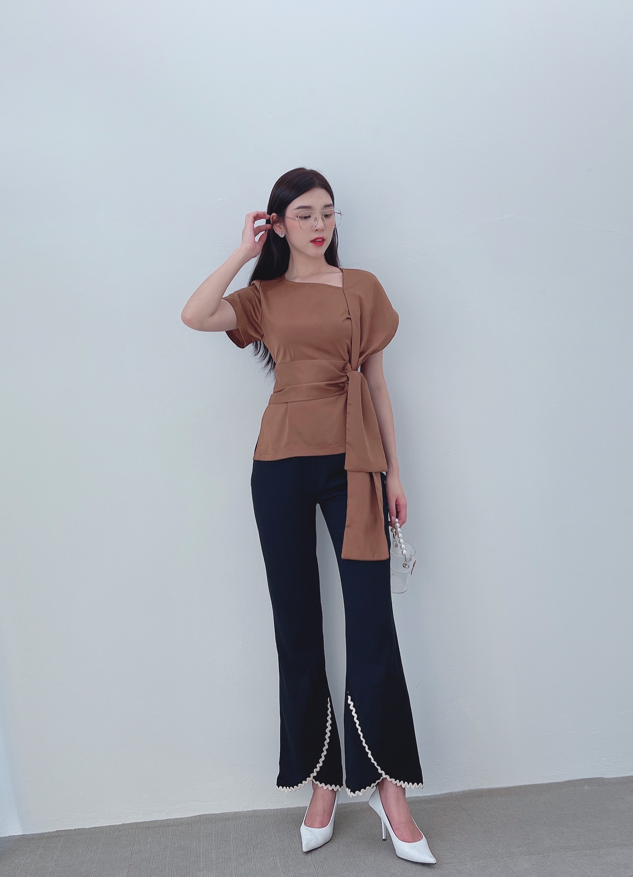 Áo công sở ngắn tay thắt nơ PERLA