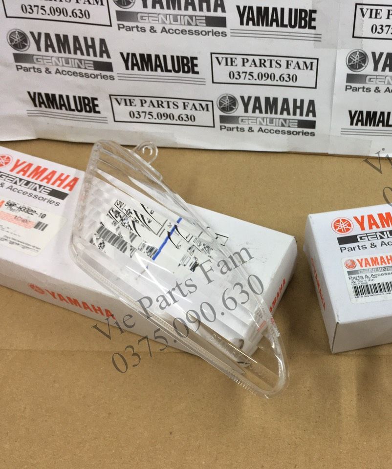 Nắp chụp đèn xi nhan trước trái - phải mio 2004-2006, hàng din yamaha mới 100%