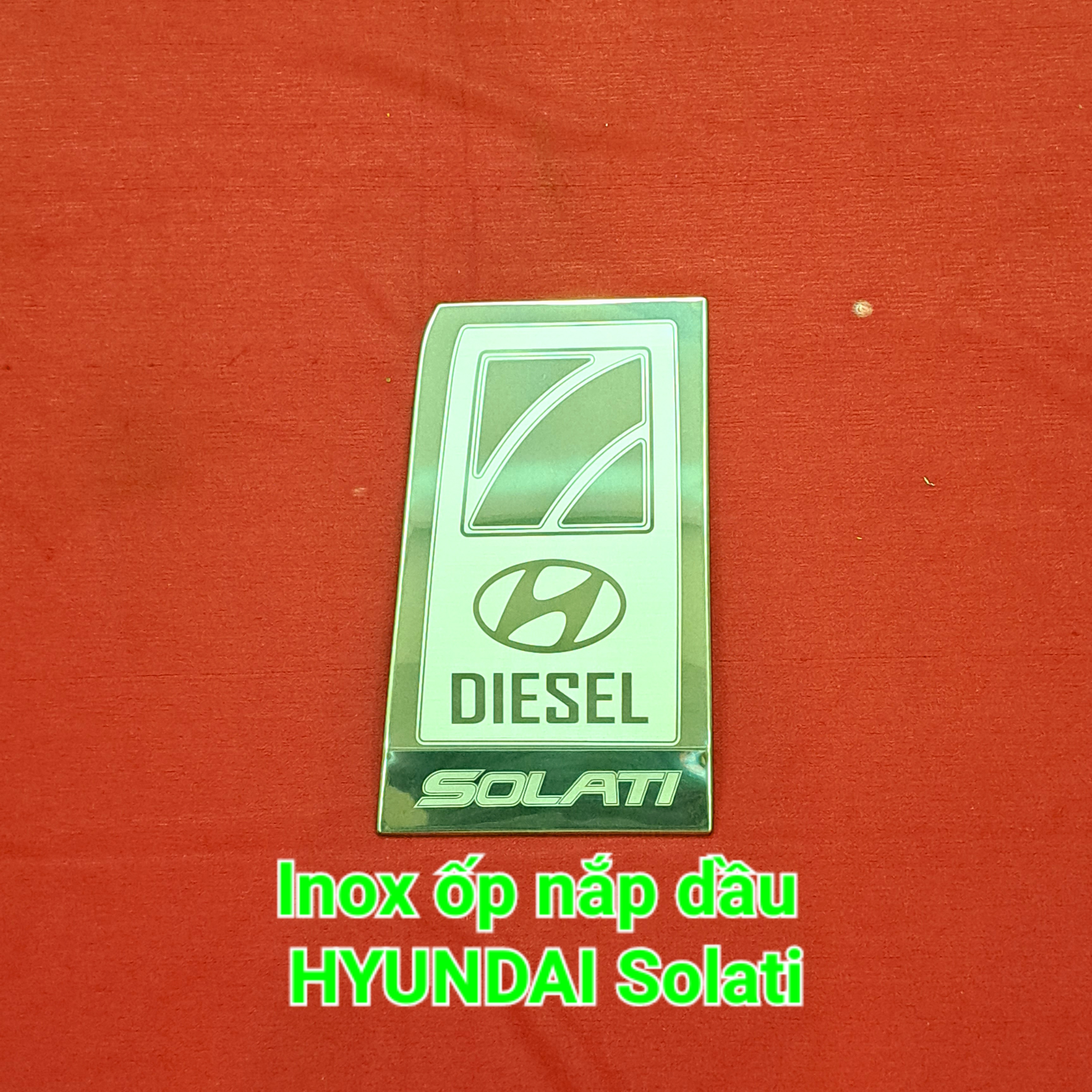 Ốp INOX nắp bình xăng HYUNDAI Solati