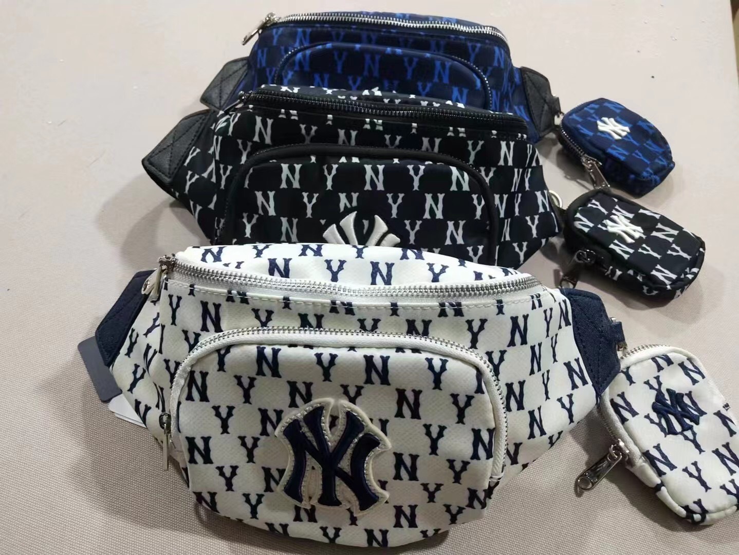 Túi Bao Tử MLB Monogram Hip Sack