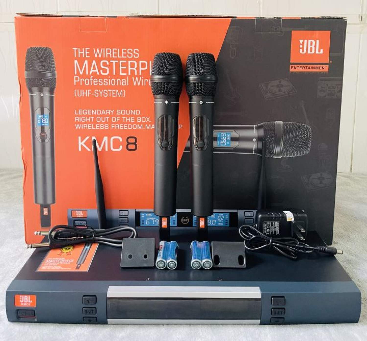 Micro không dây jbl kmc8 – micro karaoke hay nhất 2023 - - mic hát karaoke giá rẻ - bộ 2 micro không dây - dễ dàng phối ɡhép với nhiều thiết bị âm thanh.phù hợp cho karaoke gia đình,karaoke kinh doanh chuyên nghiệp.
