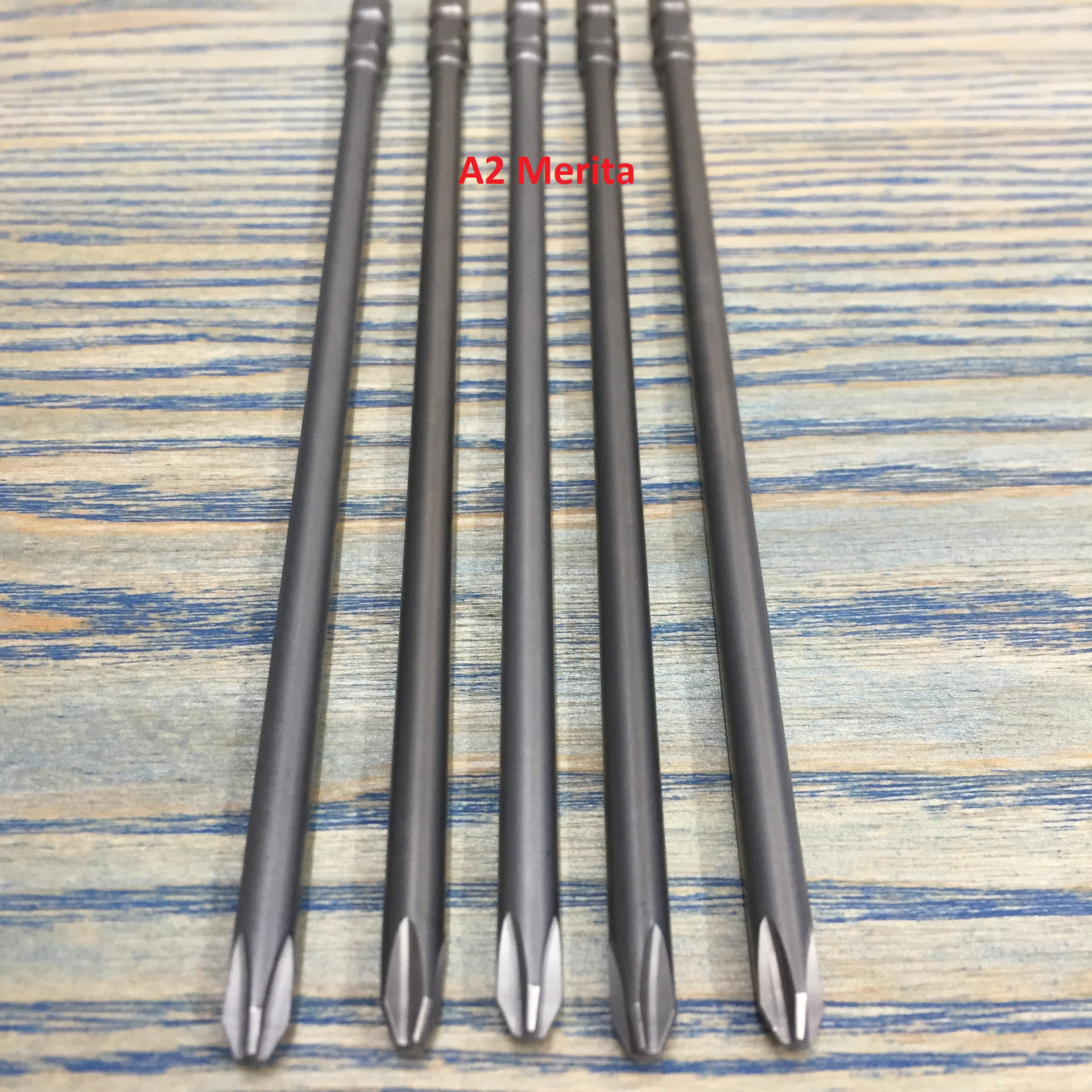 Mũi vít bake Ph2x182mm Makita B-10475 ( GIÁ - 01 mũi )