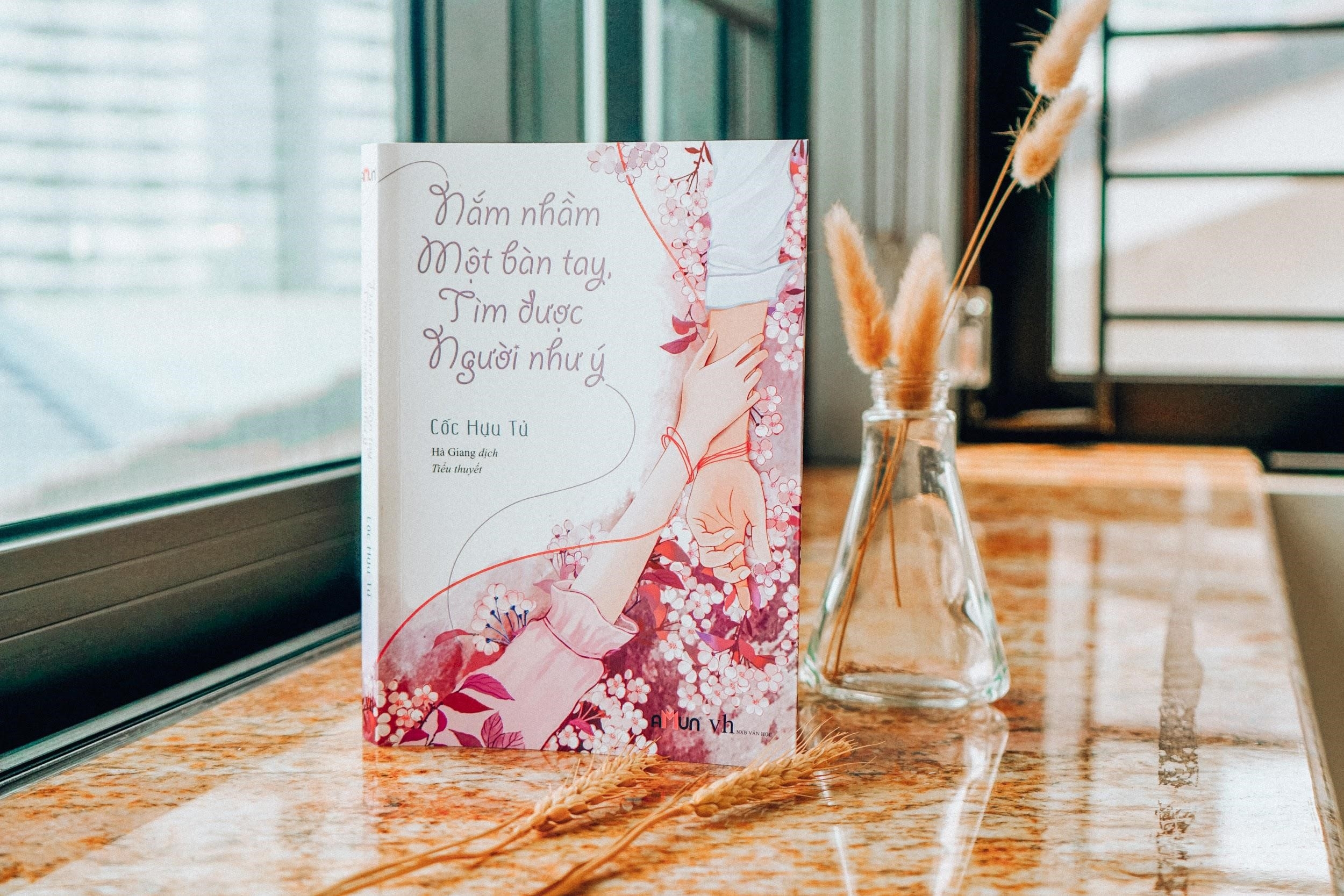 Fahasa - Nắm Nhầm Một Bàn Tay, Tìm Được Người Như Ý