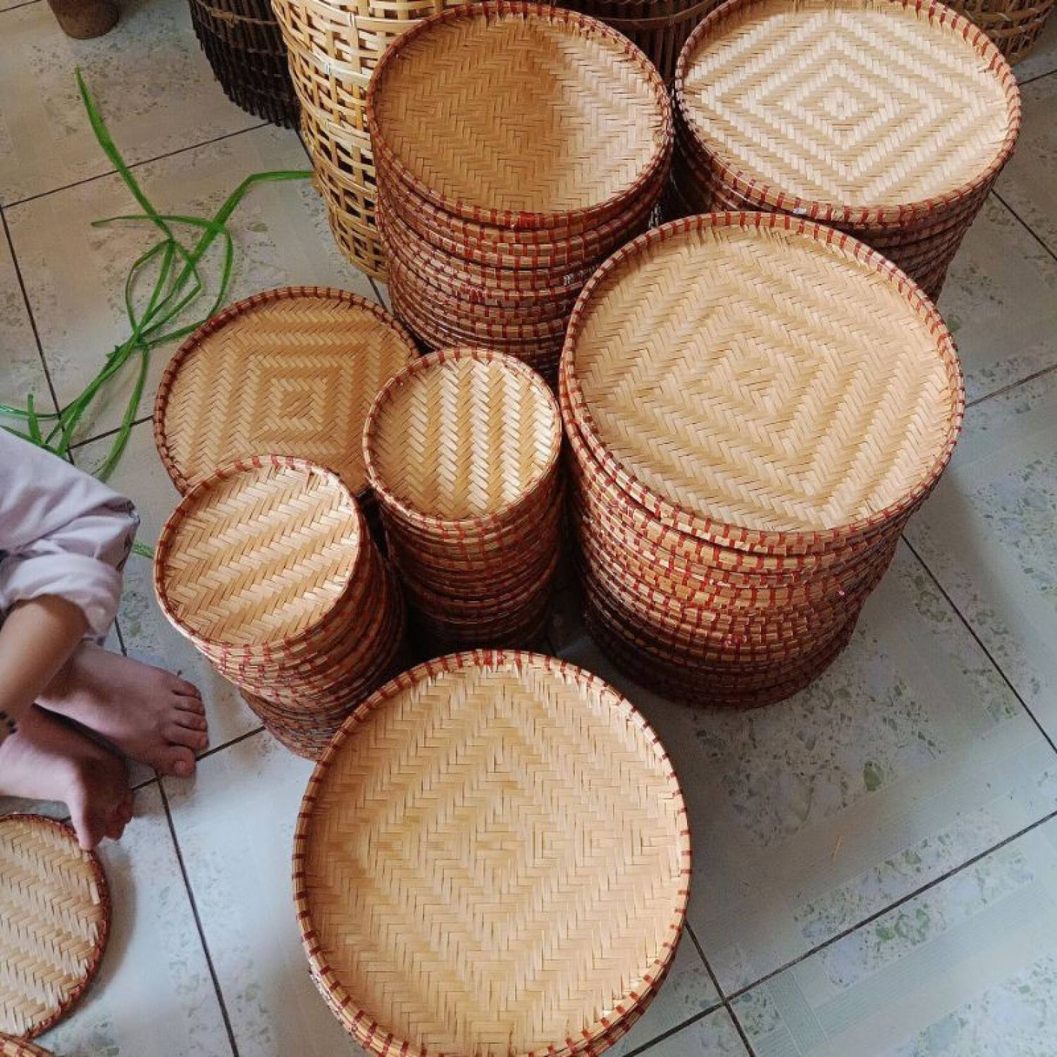Mẹt tre cạp đỏ giá xưởng sản xuất size 15-50cm lh 0978945425