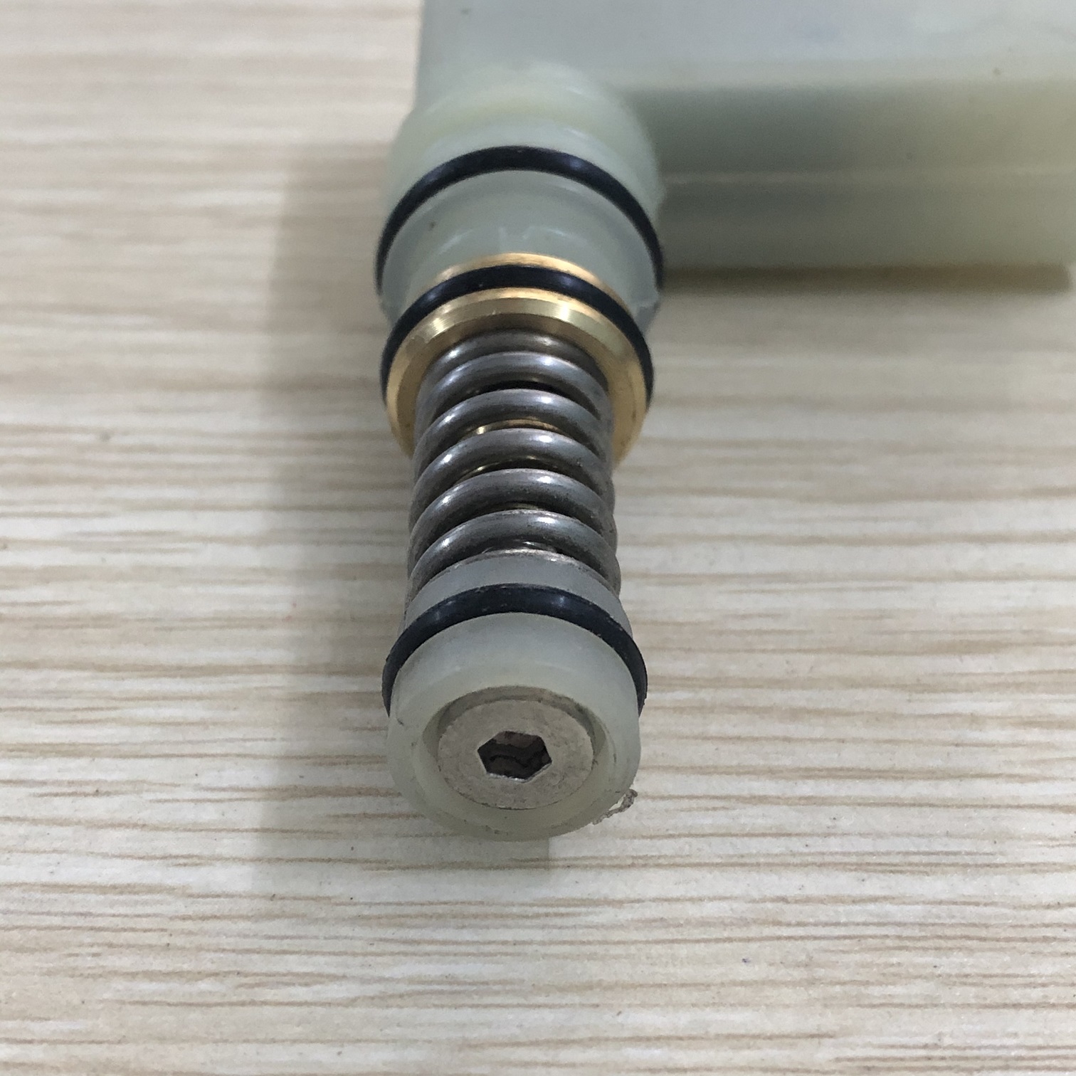 Rơ-le máy rửa xe mini gia đình (có 2 mẫu để lựa chọn)