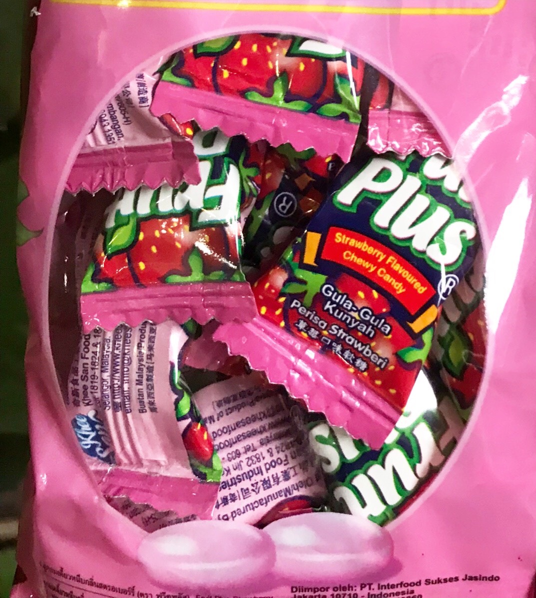 Kẹo Mềm Fruit Plus Hương Dâu Chewy Candy (Gói 150g)