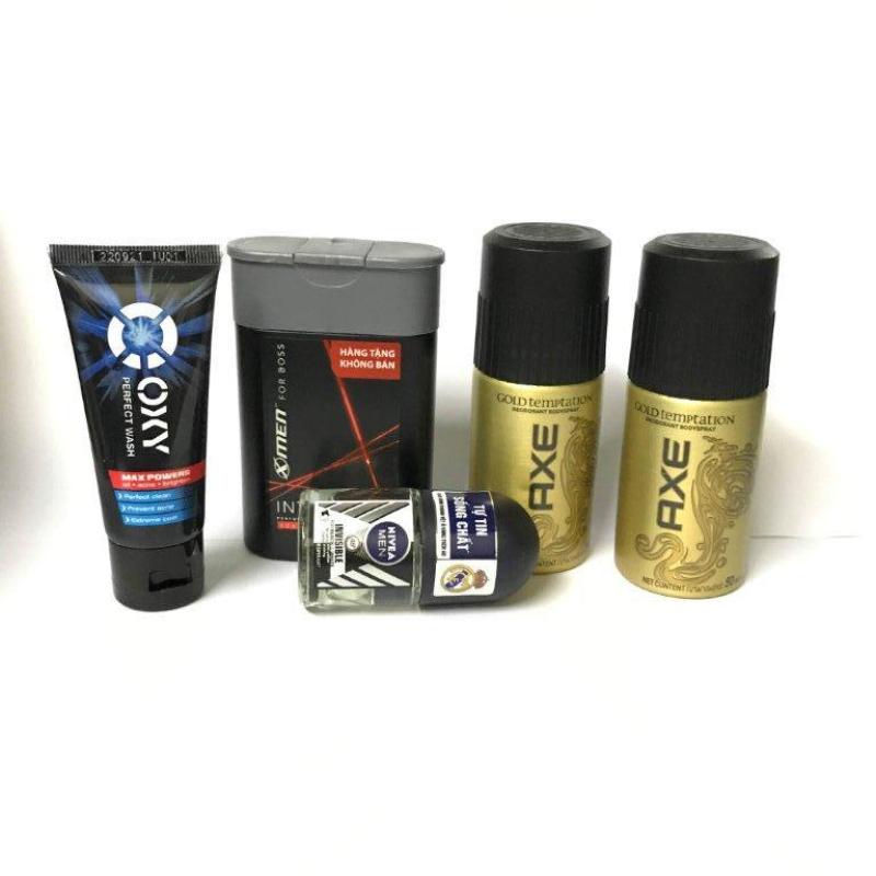 Set 5 món cuốn hút dành nam : 1 sữa tắm nước hoa Xmen (85g/chai)+ 1 sữa rửa mặt Oxy (25g/tuýt)+ 1 chai xịt Axe 50ml (vàng hoặc đen) hoặc Xmen 40ml+ 1 lăn khử mùi Nivea (12ml/chai)+ tặng thêm 1 chai xịt Axe 50ml nhé ạ !