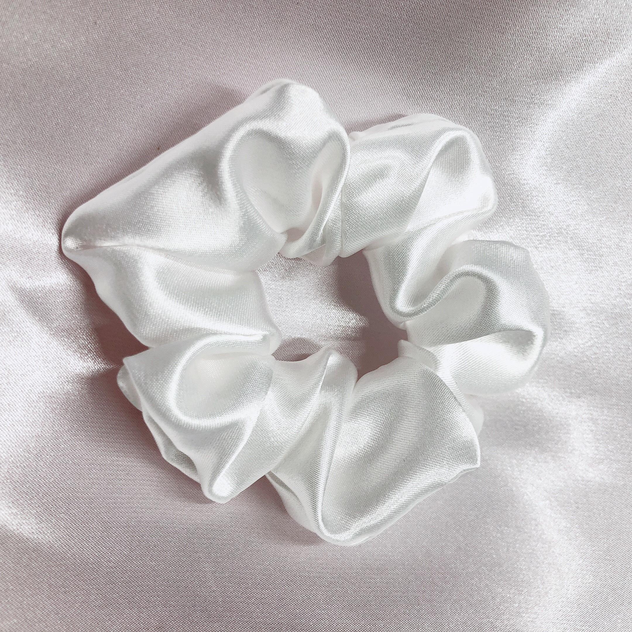 [HCM]Dây Cột Tóc Vải Cột Scrunchies Satin Lụa Phi Bóng Mềm Màu Vintage Pastel