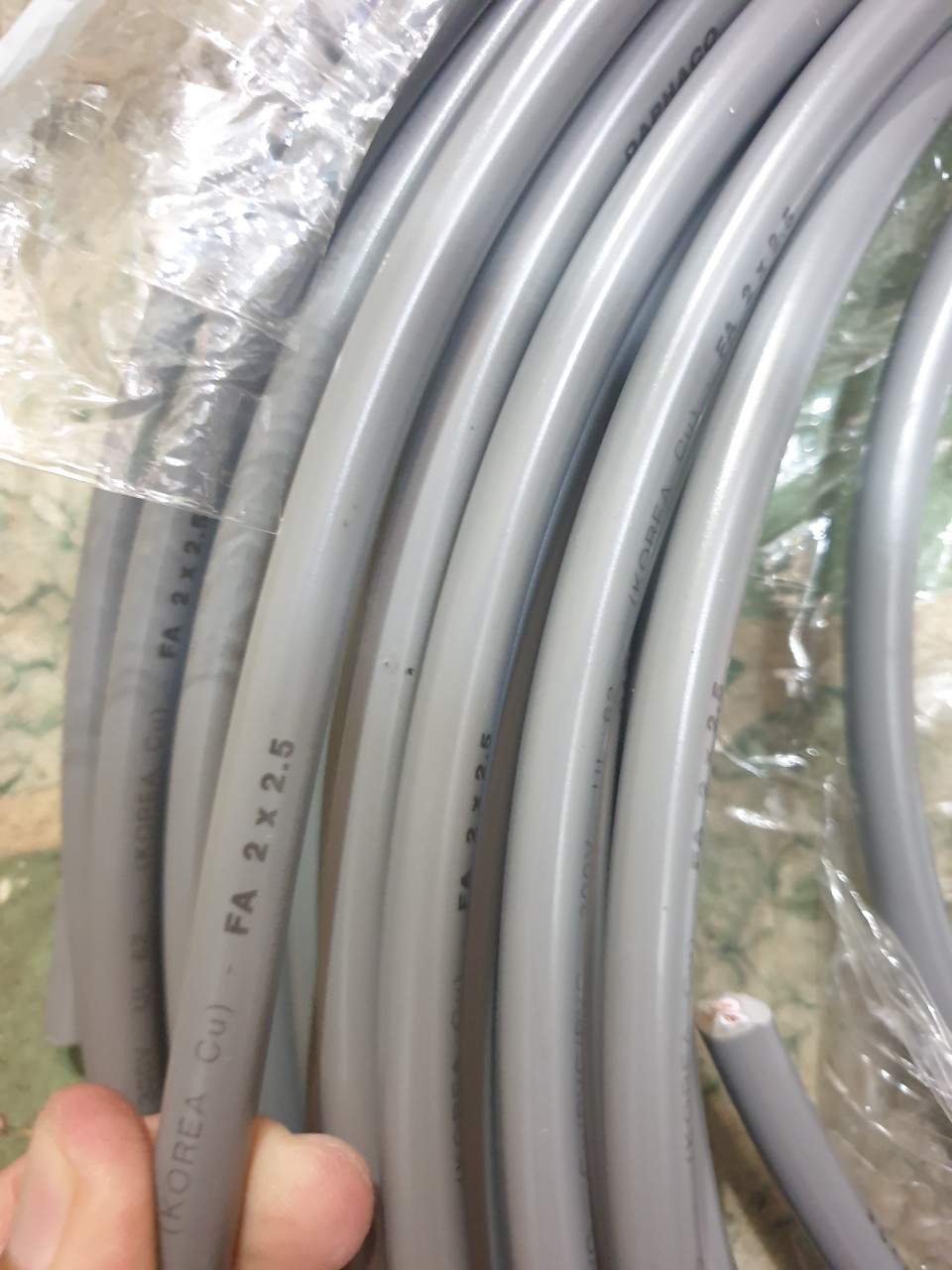 Dây Điện Daphaco 2x2.5 Dafaco Tròn Xám - Oval Mềm Sỉ (1 mét tới)