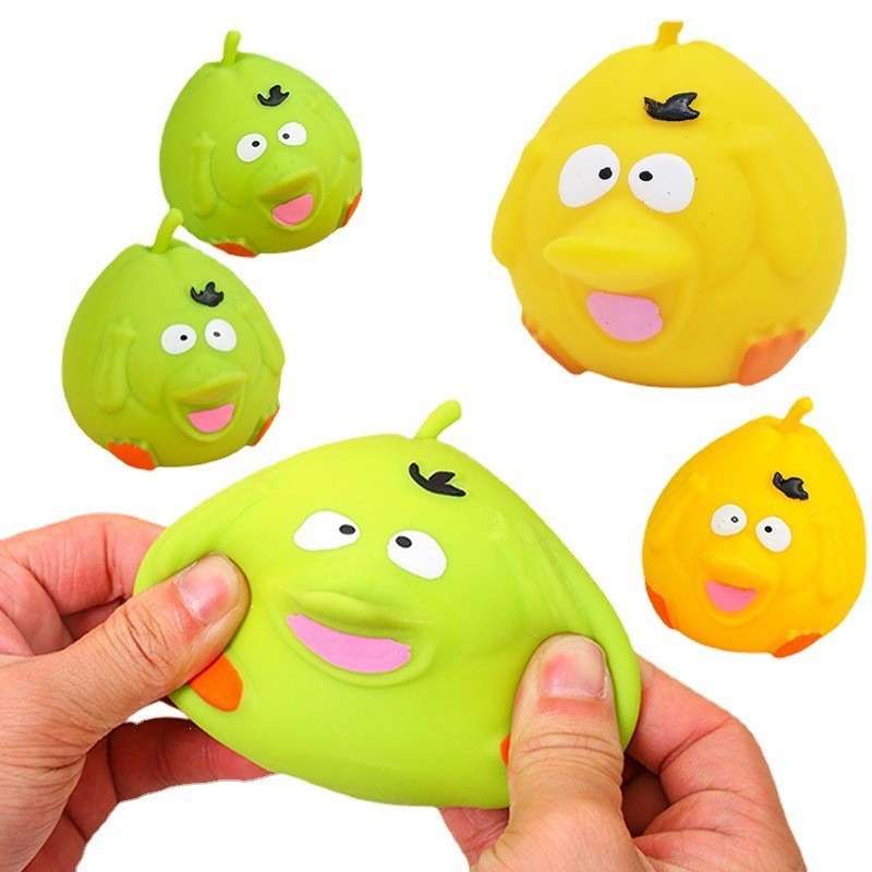 Squishy con chuột trốn trong cái kén