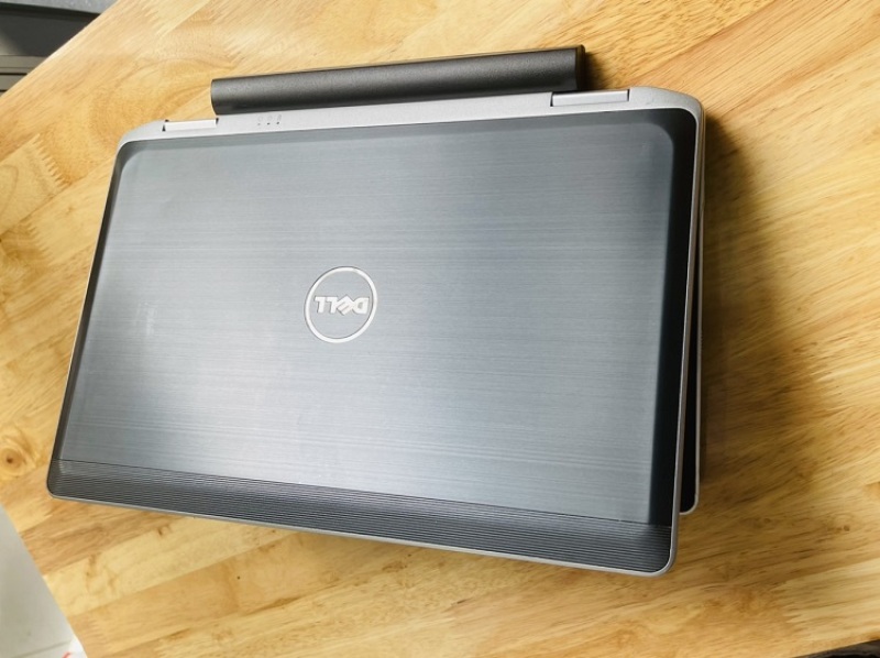 Laptop Dell E6430S i5 3320 ram 4gb ssd 128gb 14 inch viền mỏng giá rẻ nguyên zin
