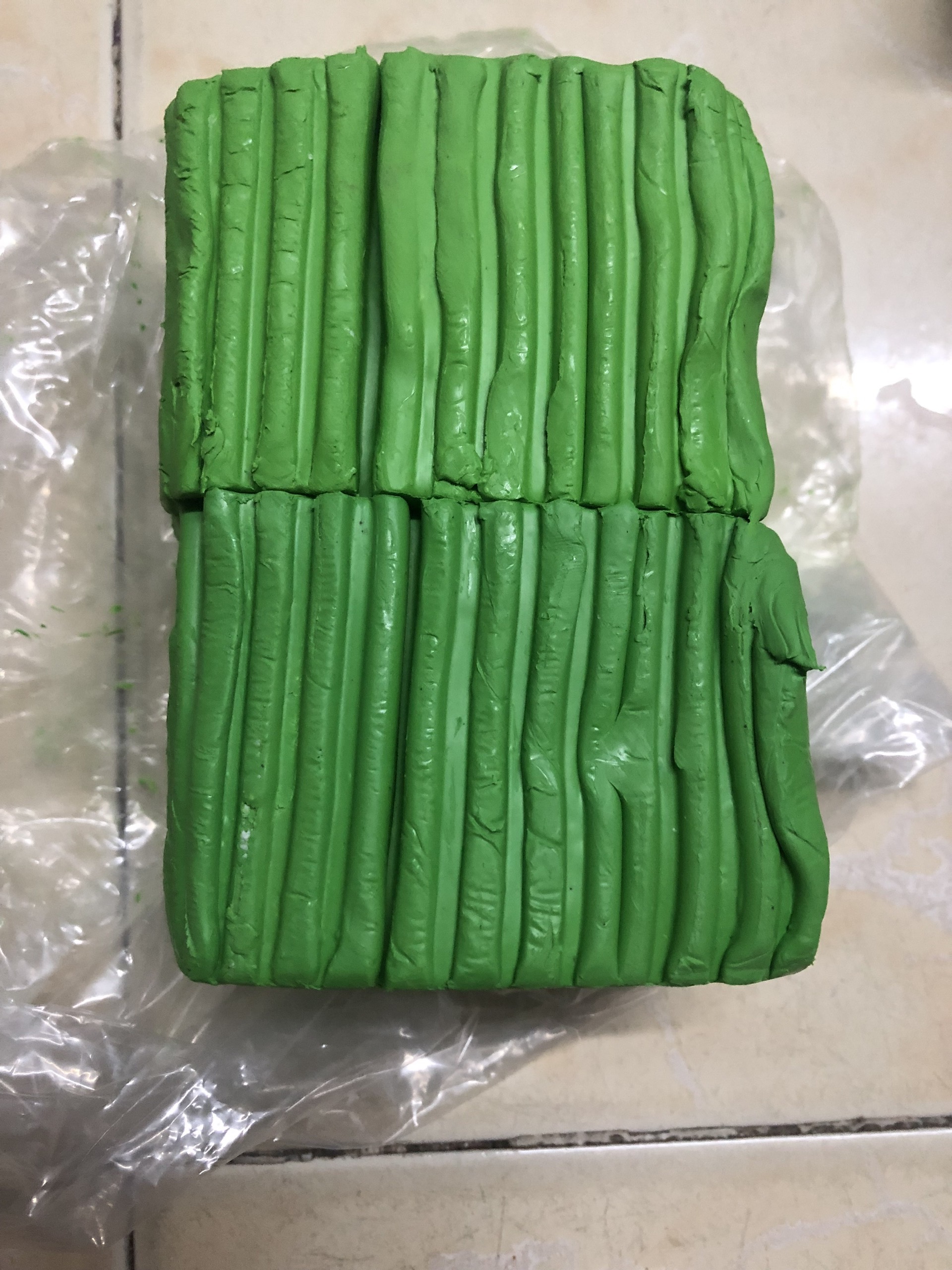 1 kg Đất nặn. không đôc hai các bé tha hồ sáng tạo