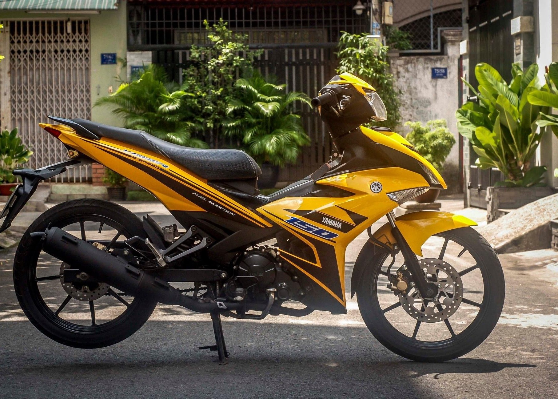 Tem rời exciter 150 dán xe vàng