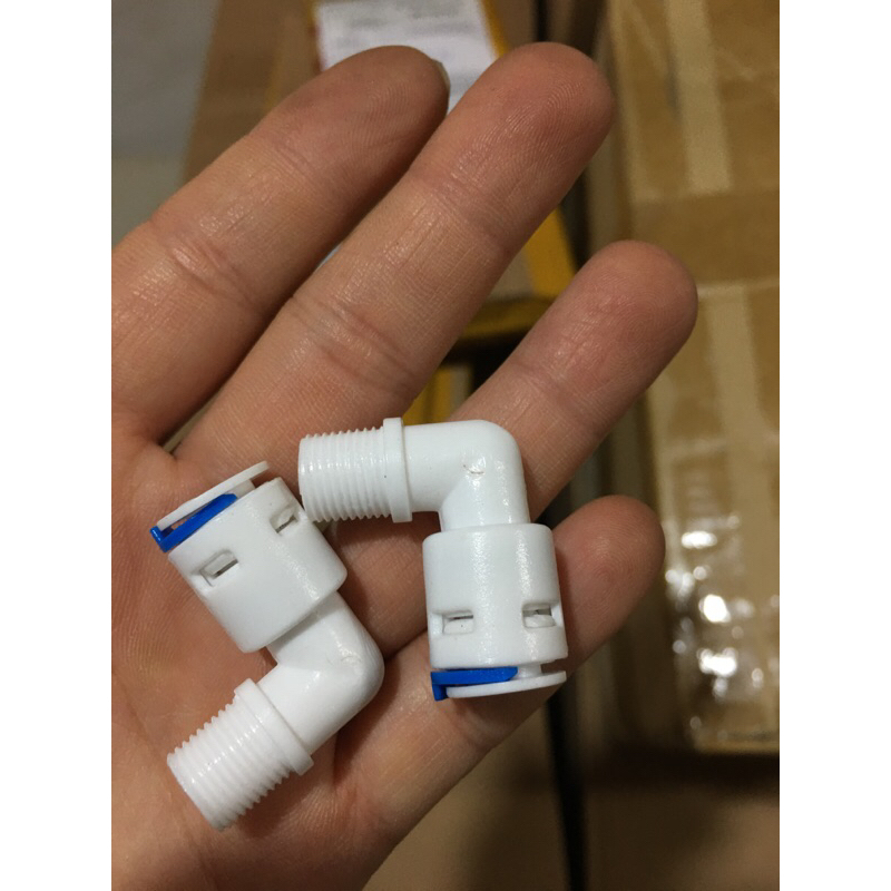 Cút nối vào cốc ro số 4 - máy lọc nước