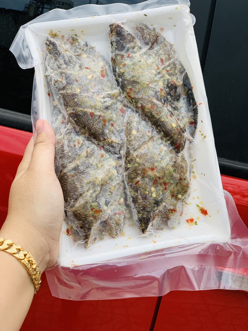 [GIAO NHANH 2H HCM] 1Kg Cá sặc sả ớt 1 nắng