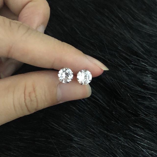 Khuyên bạc nụ đá
