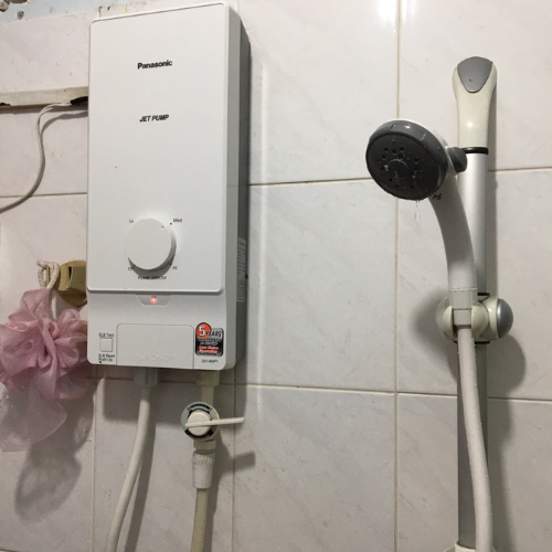 Máy nước nóng panasonic 4.5kw DH-4MS1VW (KHÔNG BƠM TRỢ LỰC)