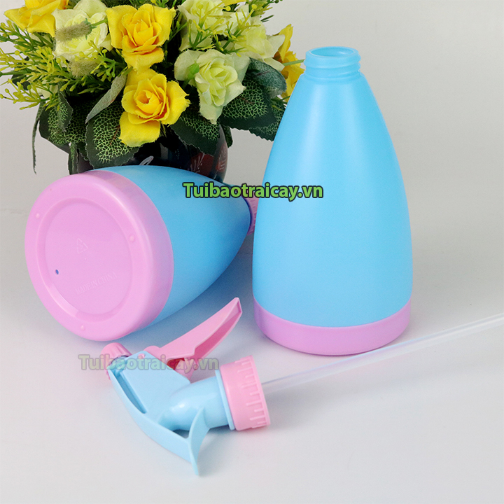 Bình xịt tưới cây 0.5 lít màu xanh