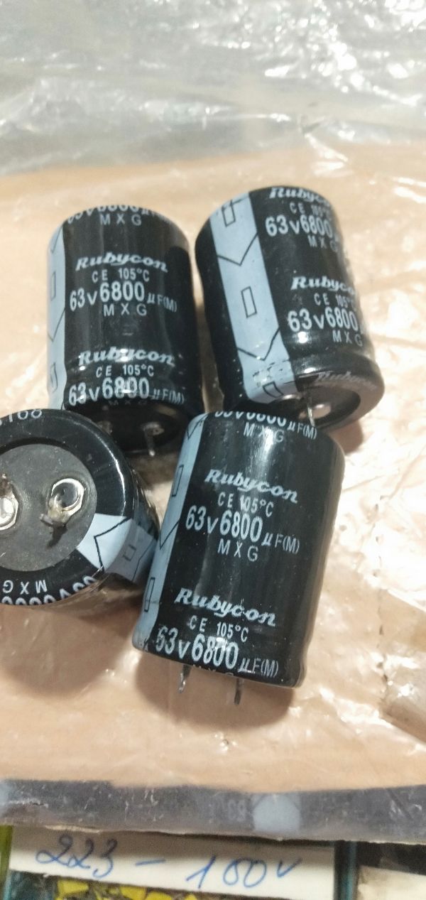 2 Tụ 6800uf 63v - Điện Tử Nhật Anh
