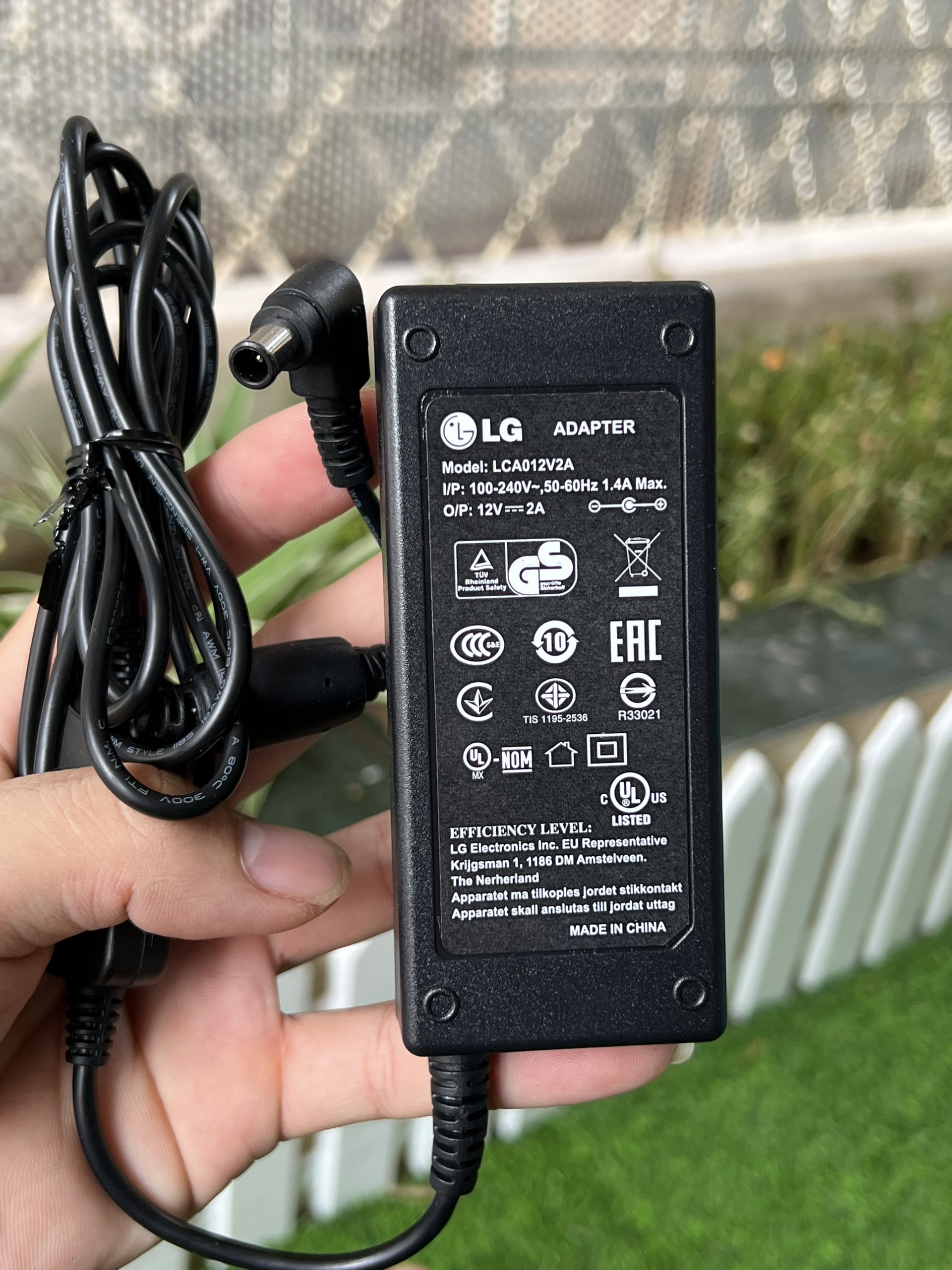 Nguồn 12v2a cho màn hình LG W1943SV