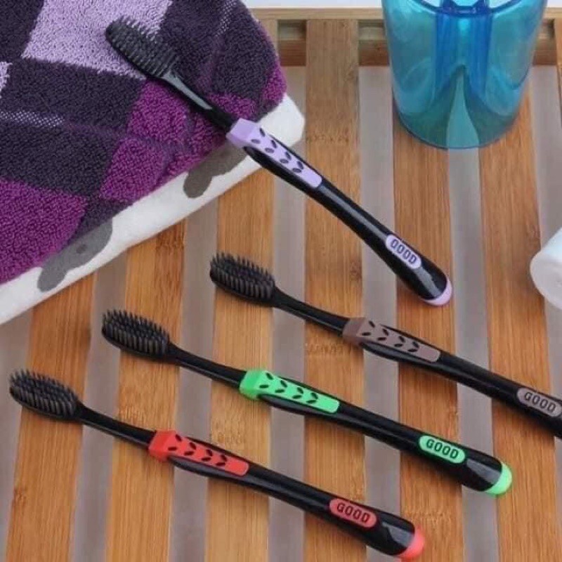 Sét 4 chiếc bàn chải than tre hoạt tính