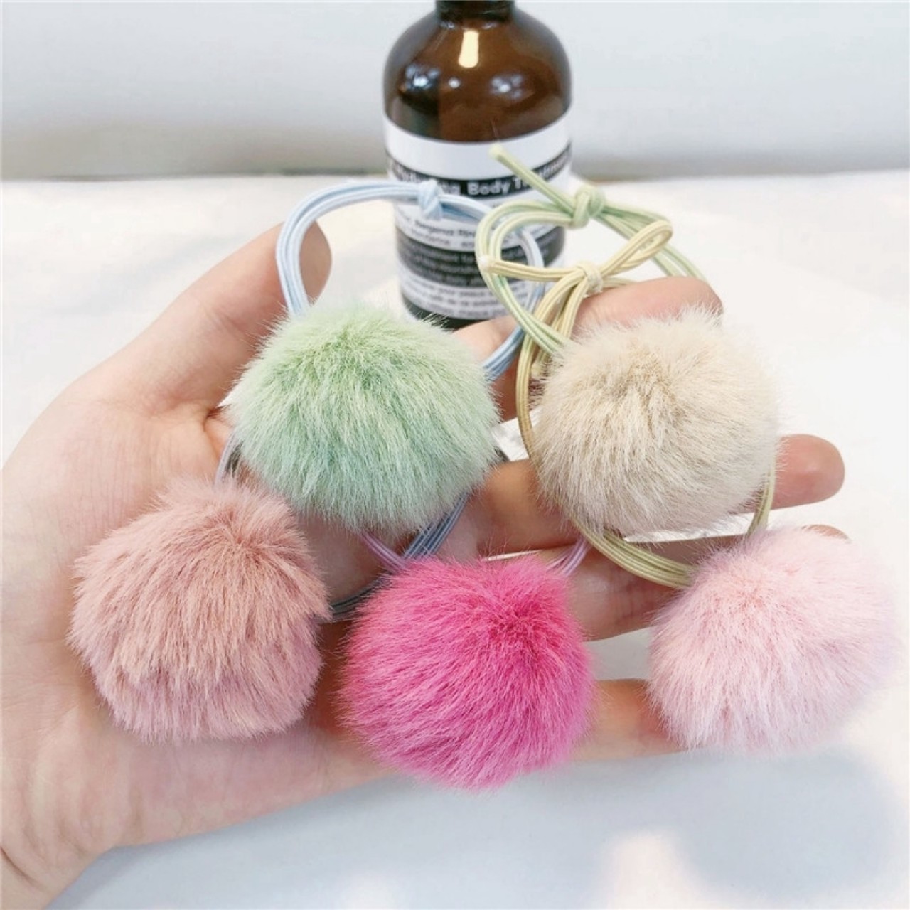 CỘT TÓC LÔNG ĐUÔI THỎ - 01 CỘT