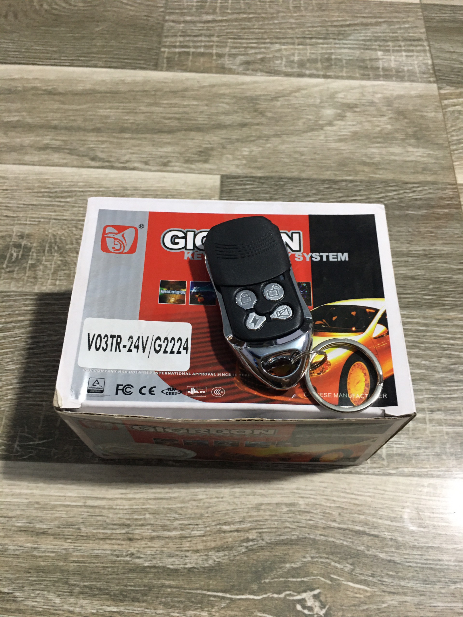 Sản phẩm gia đình làm: Khiển cửa (khoá / đóng mở cửa ) ô tô G2224 24V GIƠ-ĐƠN