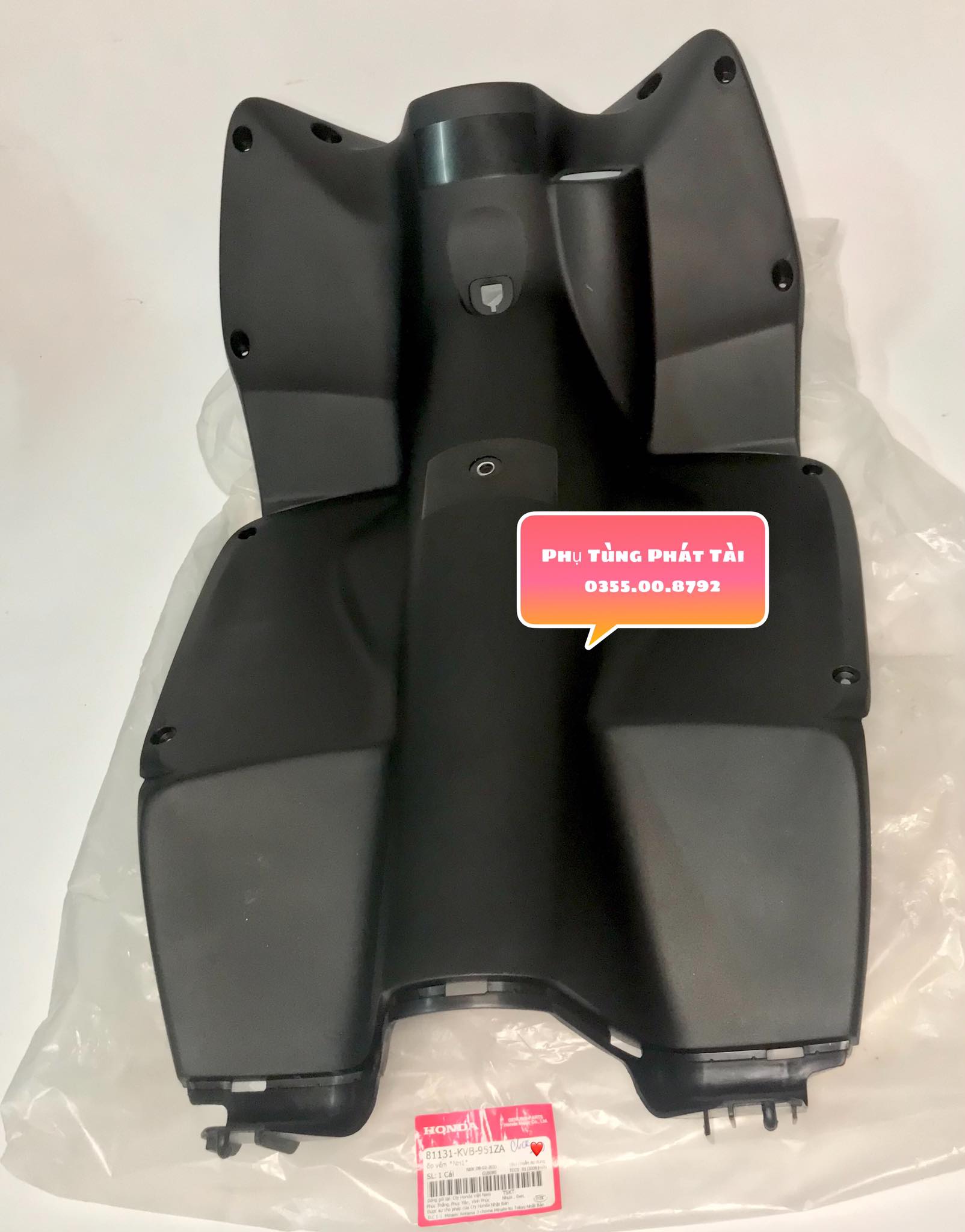 Yếm khóa - ốp yếm bụng click 110 chính hãng honda
