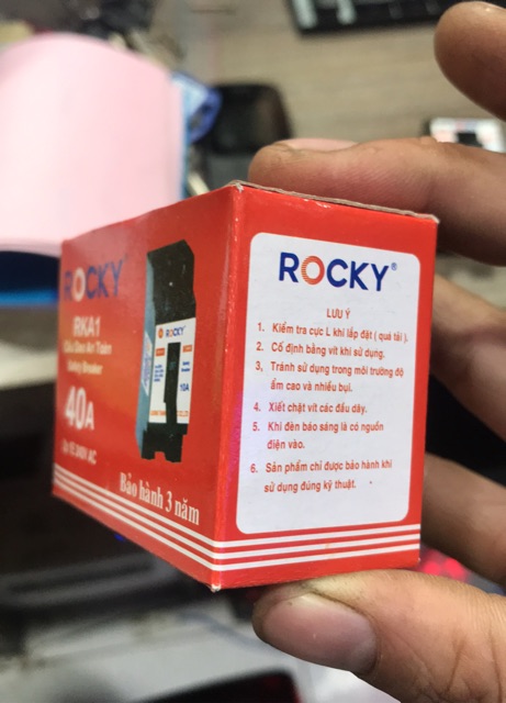Cầu dao ROCKY