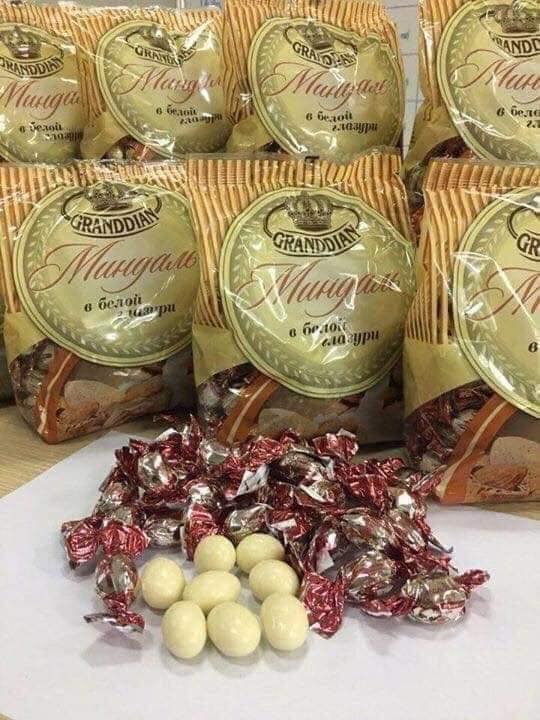 KẸO SOCOLA TRẮNG NHÂN HẠT ĐIỀU NGA - TÚI 450GRAM