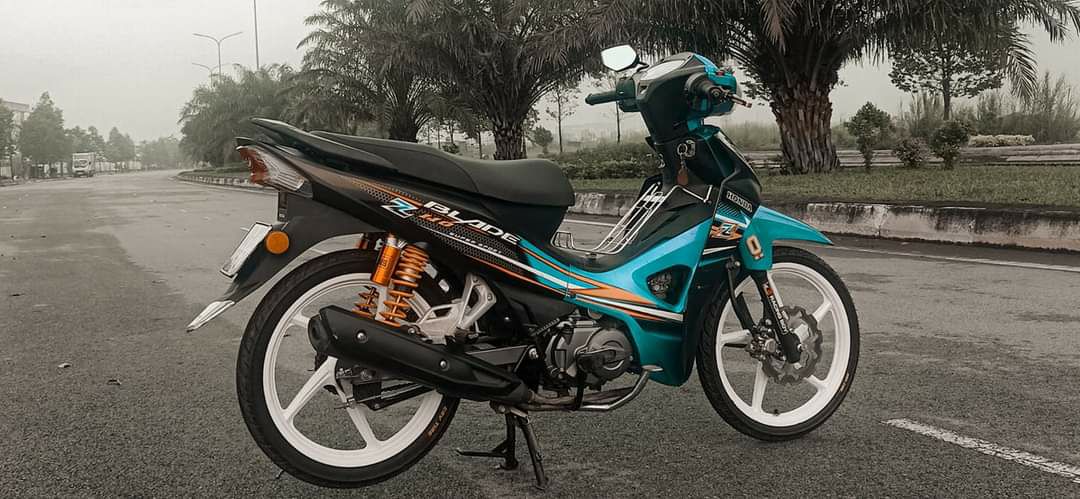 [HCM]Tem xe Blade  tem rời cao cấp 3 lớp