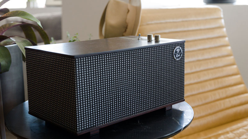 Loa Bluetooth mini để bàn Genius SP-920BT