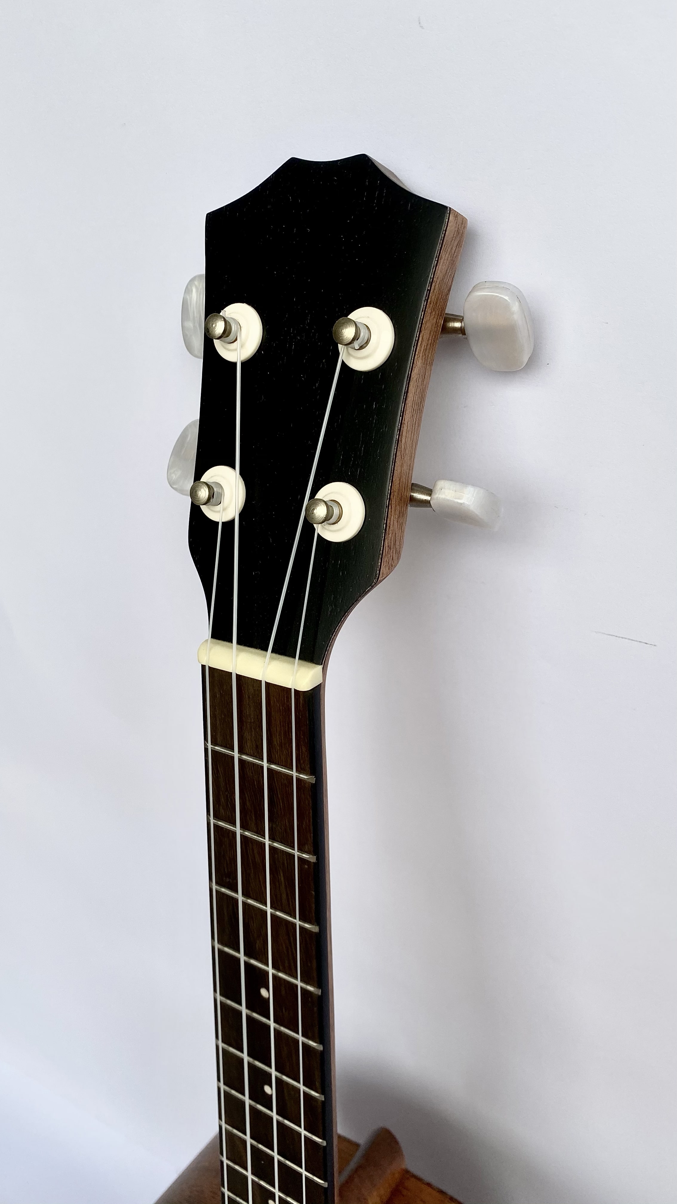 ĐÀN UKULELE TENOR GỖ MAHOGANY SIZE 26 INCH