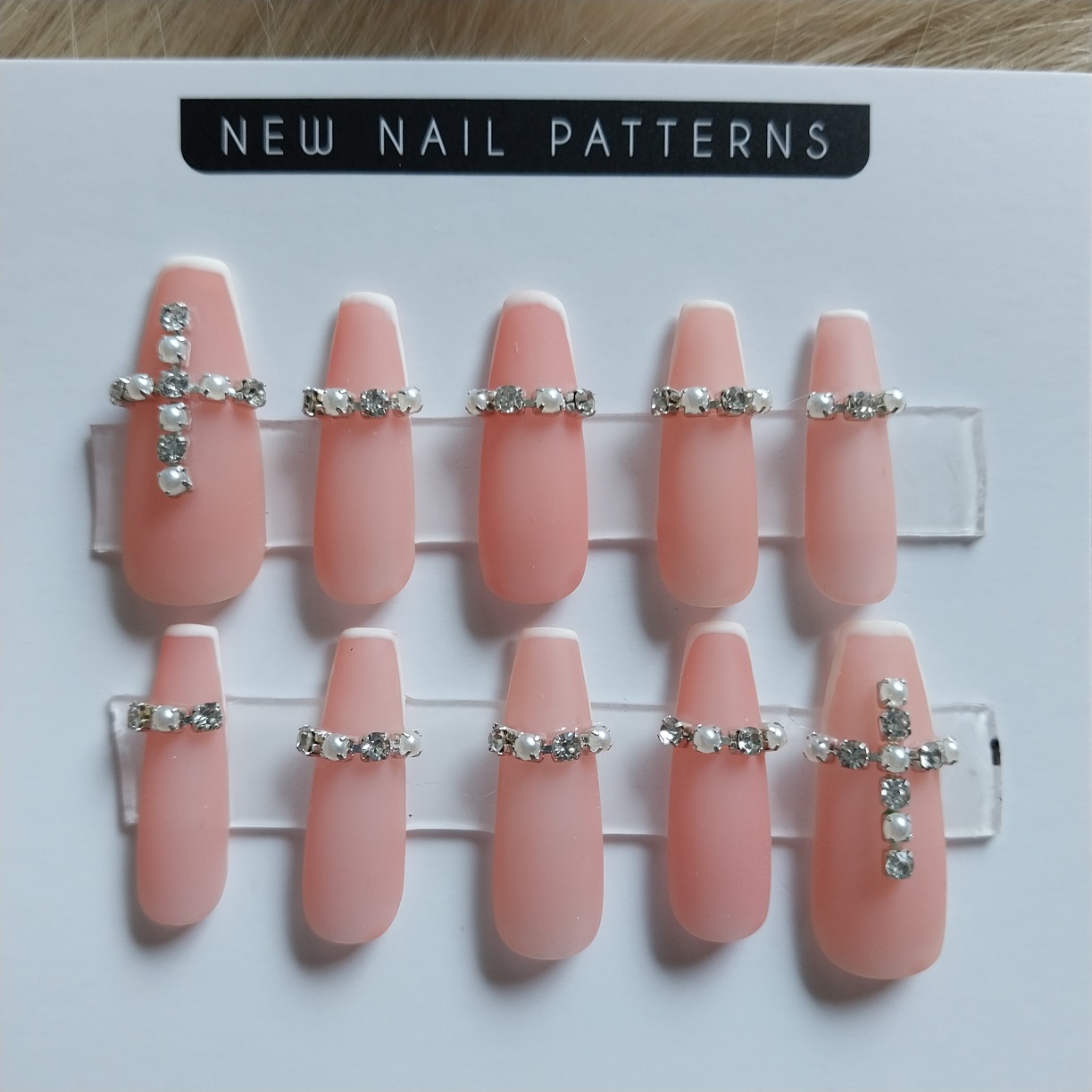 Nail box thiết kế phong cách Hàn Quốc bling bling