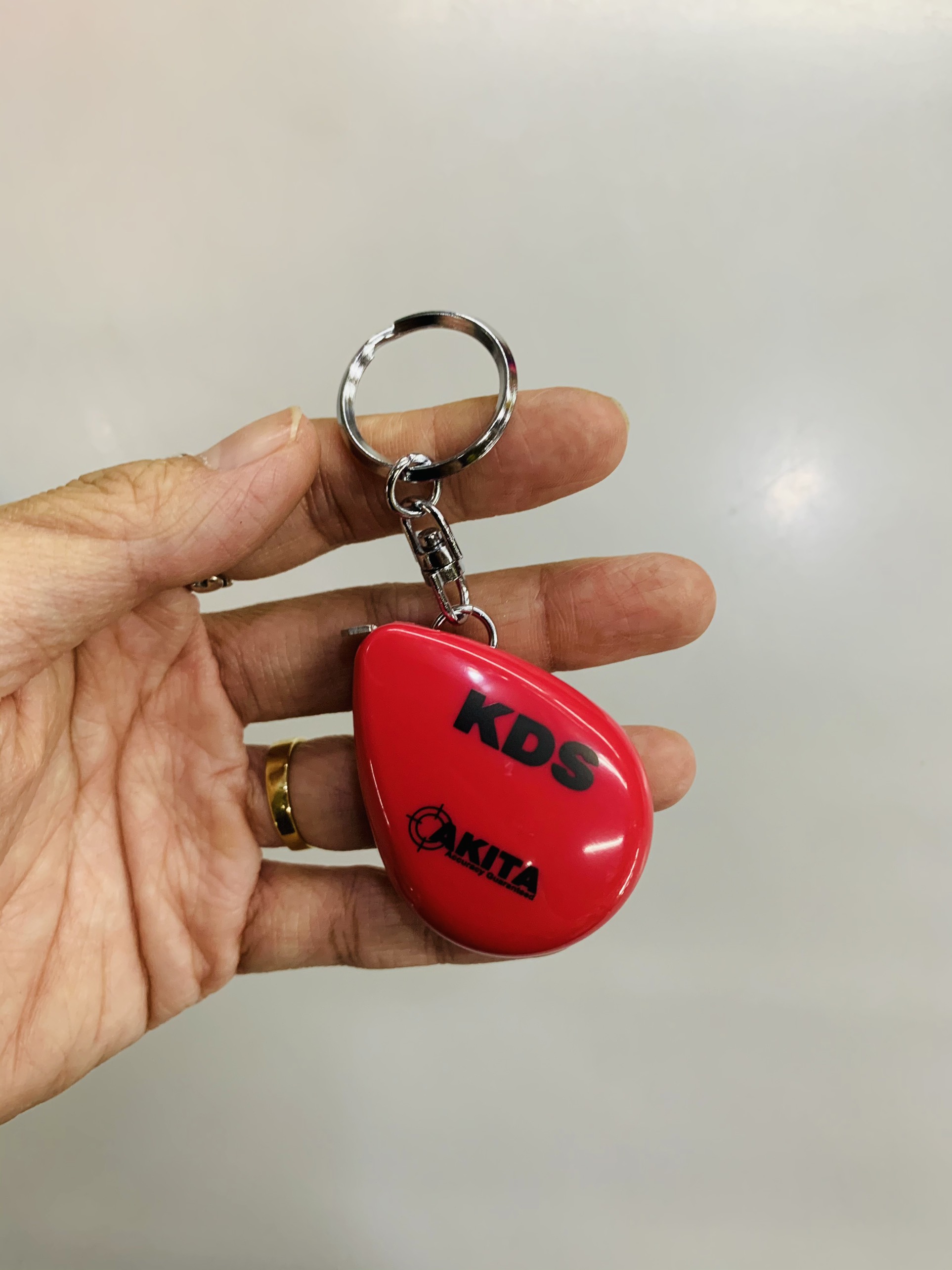 Thước cuộn 2m KDS RA06-02 (Màu vàng, xanh ngẫu nhiên)