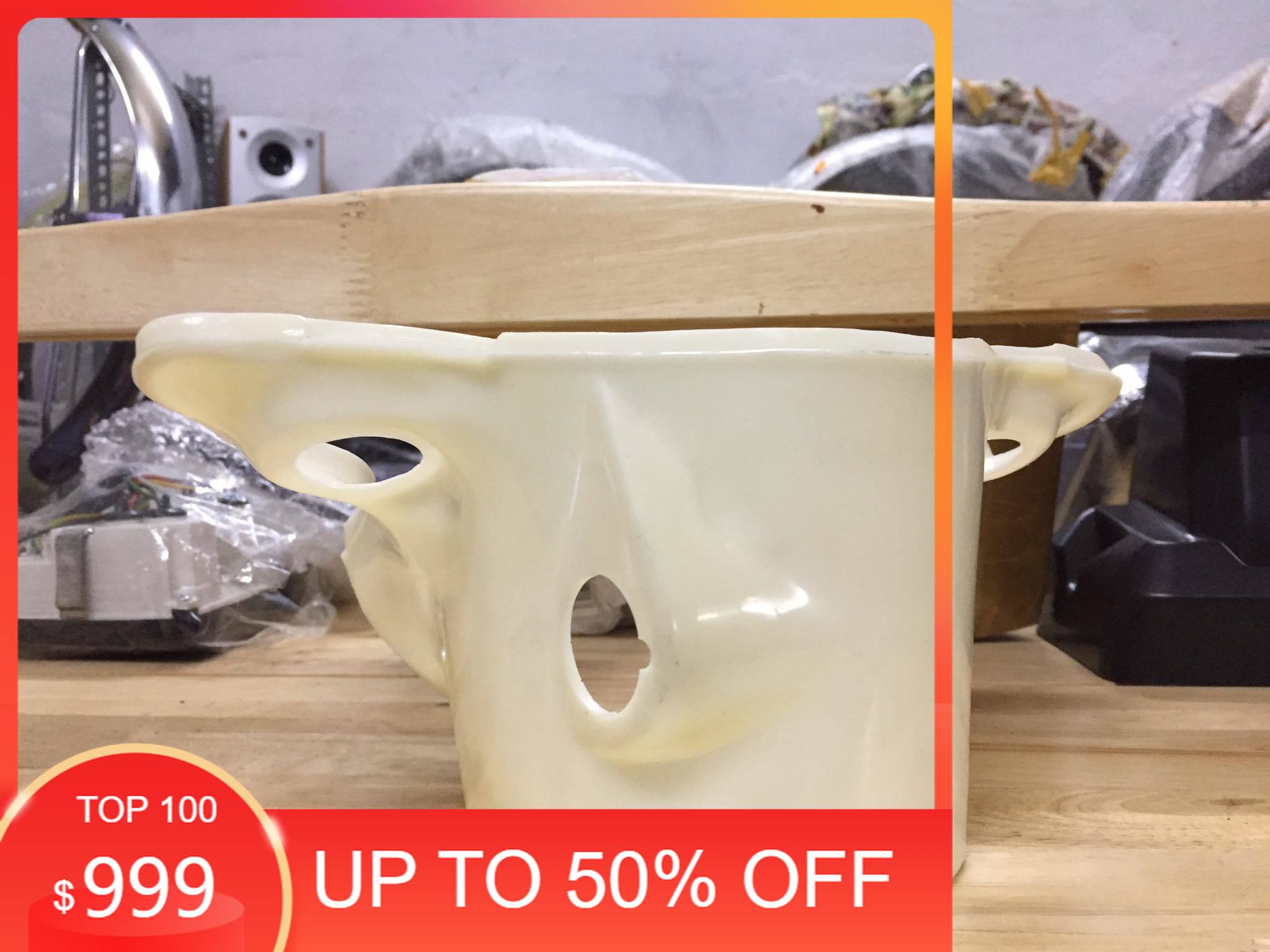 Ốp dưới đầu đèn (bợ cổ) cub 81-86 nhựa trắng chưa sơn