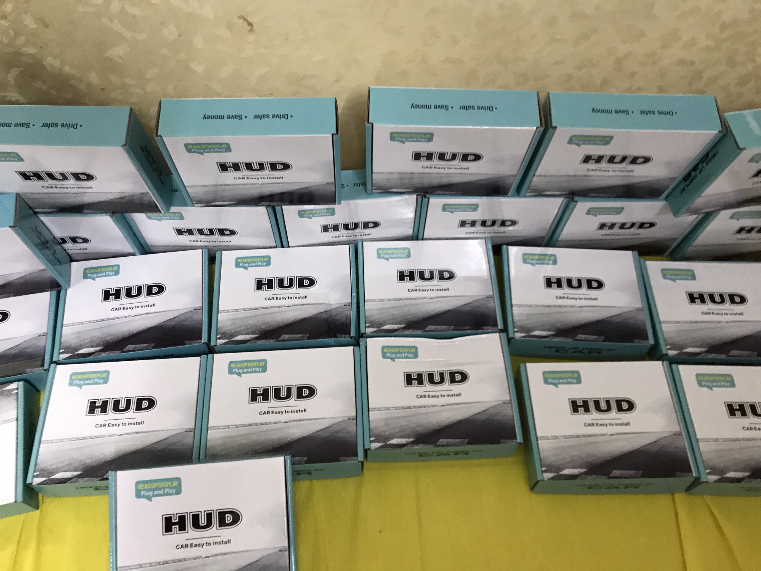 BỘ HIỂN THỊ TỐC ĐỘ TRÊN KÍNH LÁI : HUD A200