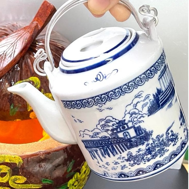 Bình ủ ấm trà , vỏ ủ giữ ấm trà bằng trái dừa tặng kèm ấm trà sứ truyền thống - hàng thủ công mỹ nghệ. đồ gia dụng nhà bếp pha chế làm bánh nguyên liệu