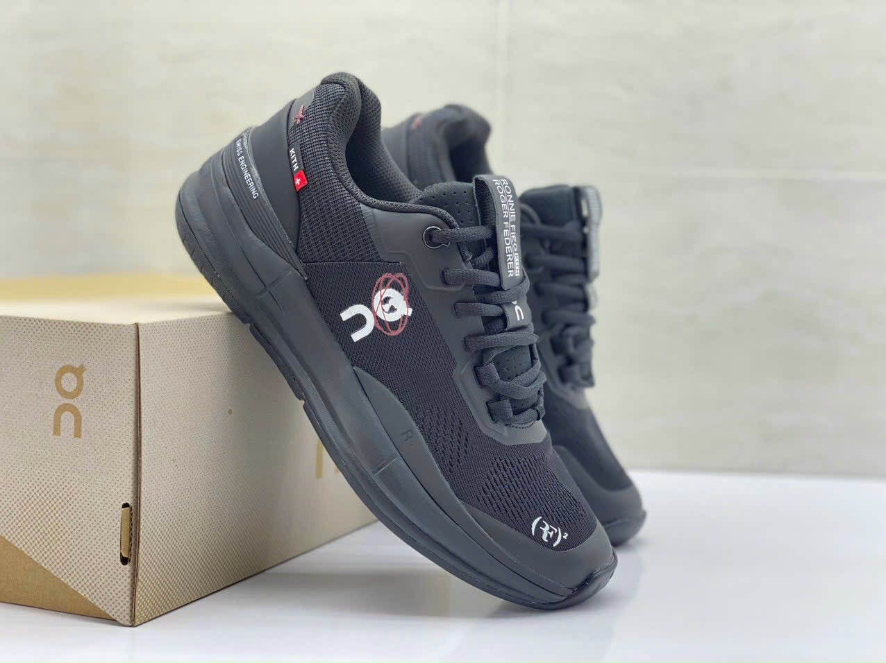 SALE CHÍNH HÃNG 50% - On Cloud . Size 40-45