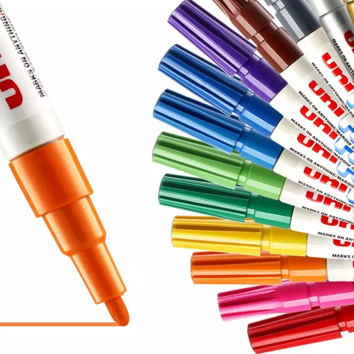 Bút sơn Uni paint Maker PX 20
