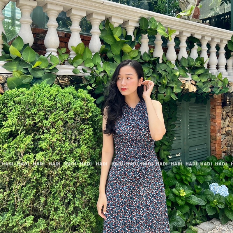 Đầm hoa sát nách nhún ngực dáng middi - Yên