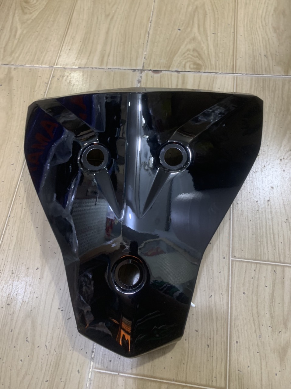 Mặt nạ 3 lổ xe wave anpha 110cc màu đen bóng