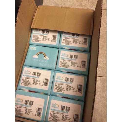 Thùng 30 gói giấy lau cầu vồng siêu dai