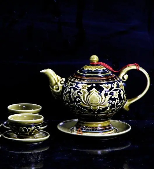 Bộ Ấm Chén Hoàng Tộc Khắc Sen, bộ bình trà hoa sen, bộ bình trà tea set, bộ bình trà, bộ ấm chén uống trà xanh, bộ ấm tách trà, bộ ấm trà, bộ ấm pha trà, bộ ấm trà nhỏ, bộ ấm uống trà, bộ ấm trà đạo, bộ ấm trà hiện đại