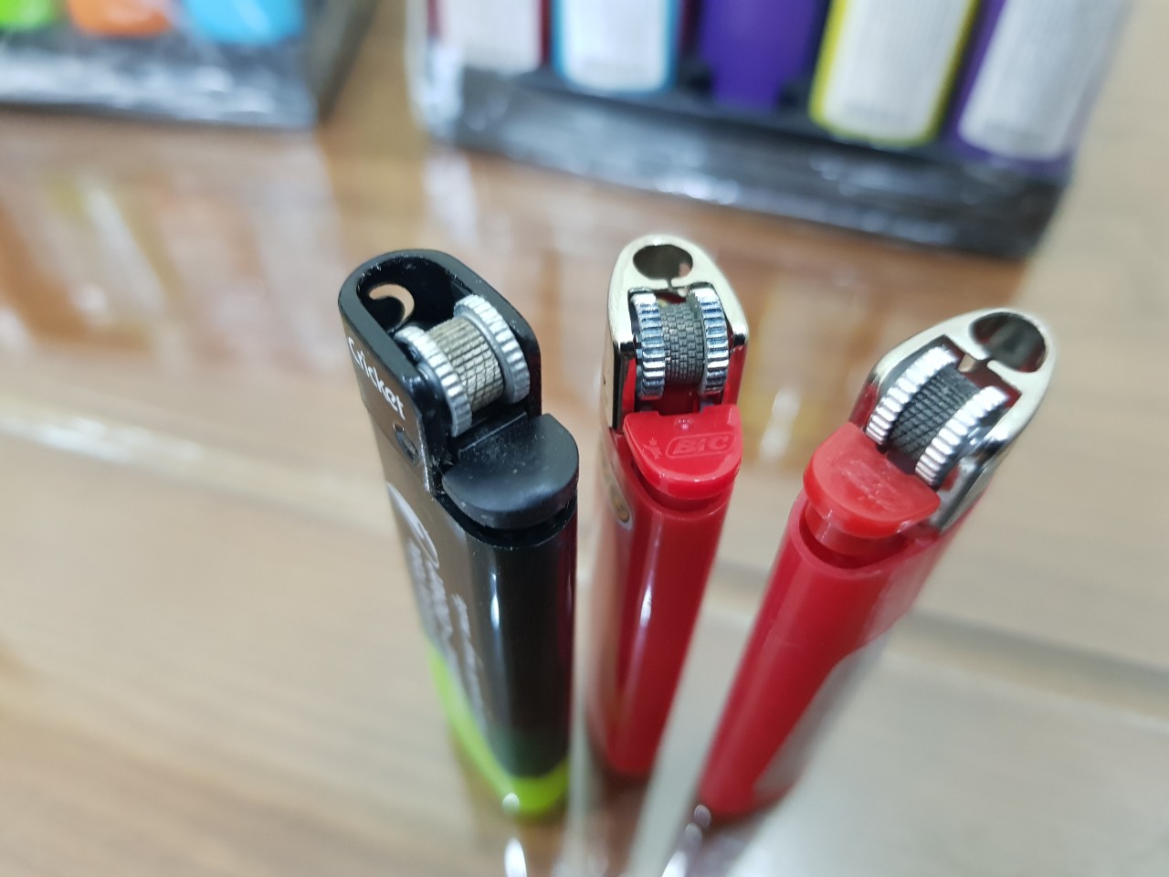 Bật lửa Bic J3 Hàng chĩnh Hãng Cty/ Giá bán 50 chiếc