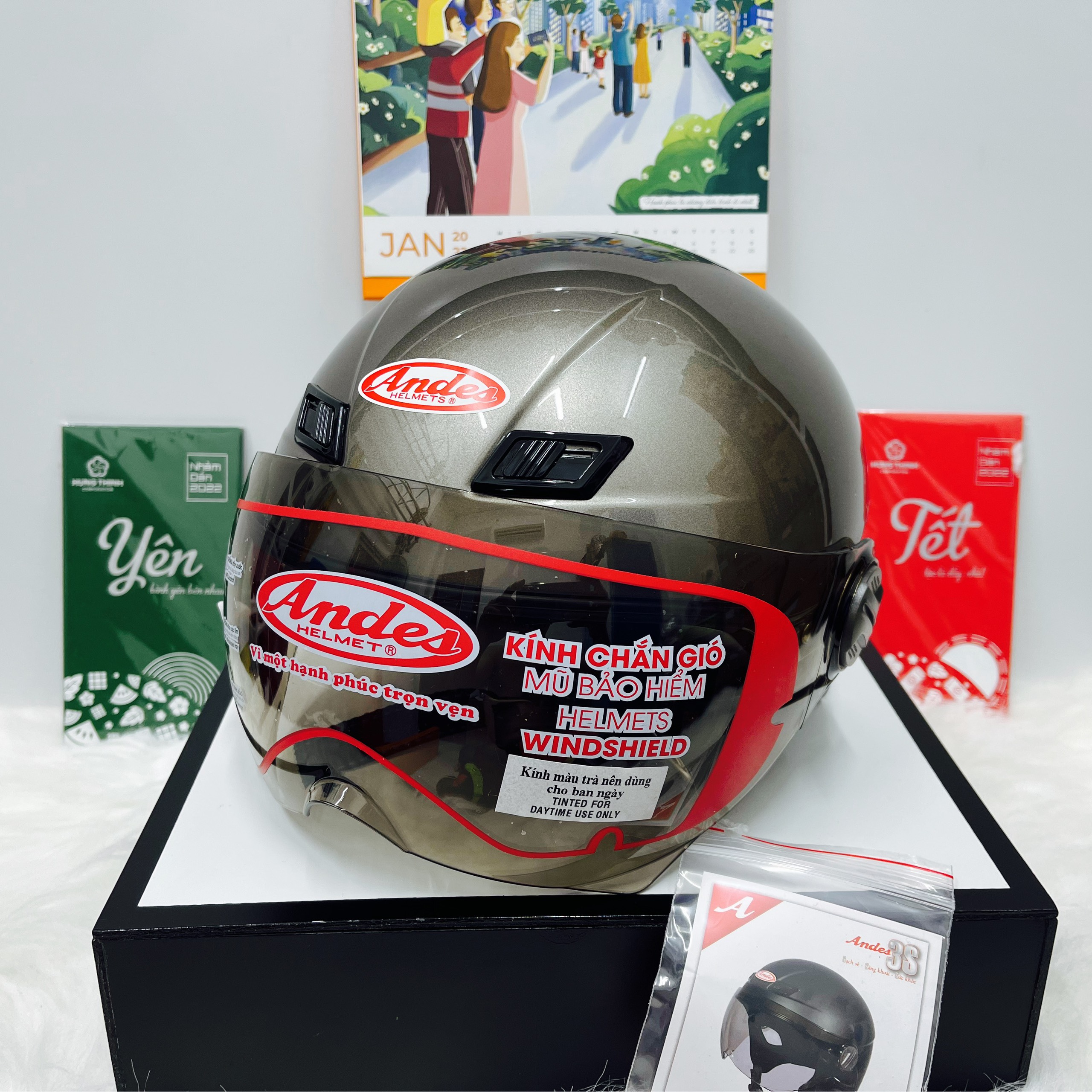 Mũ bảo hiểm andes 109 kính /lòng nón 3s tháo giặt .