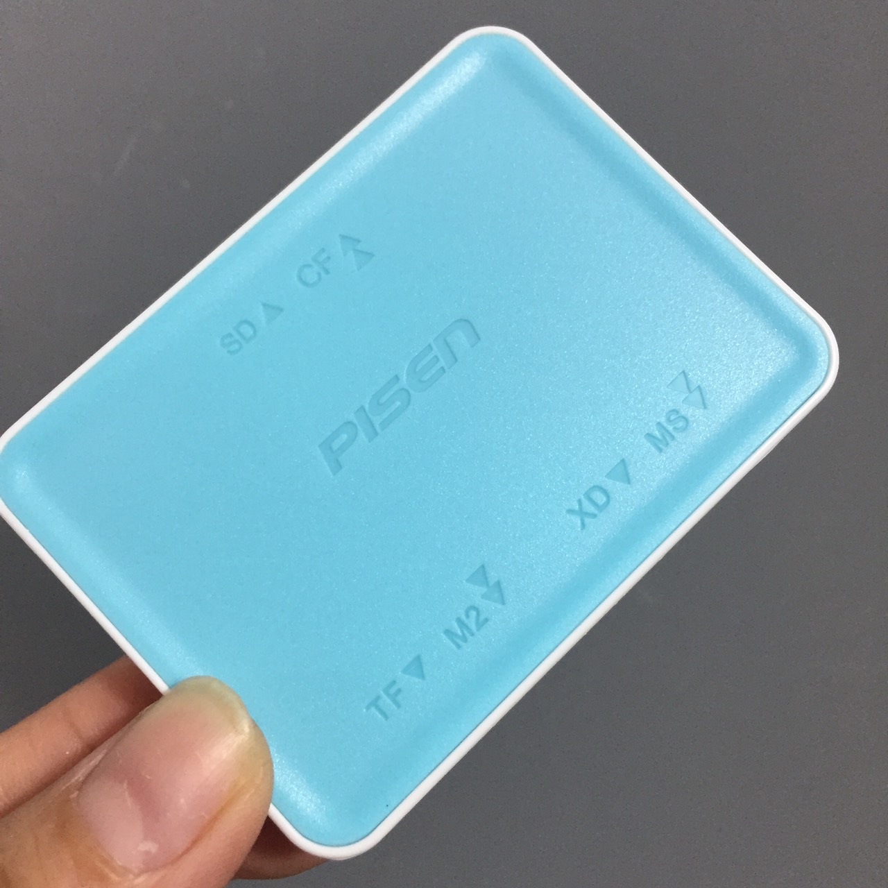 Đầu đọc thẻ nhớ đa năng chuẩn USB2.0 Pisen TS- E069